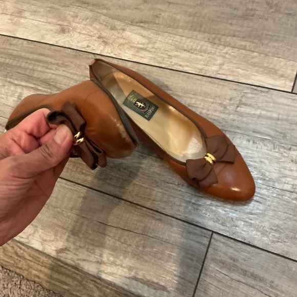 Vintage Raspini Leather Pumps Bow Accent Heel Brown Classic Shoes 24 EE sz 7 US - Picture 9 of 10